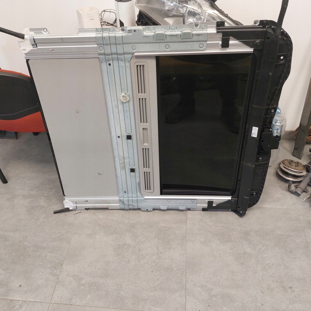 фото №13, Mercedes benz w212 люк скляний a2047800029