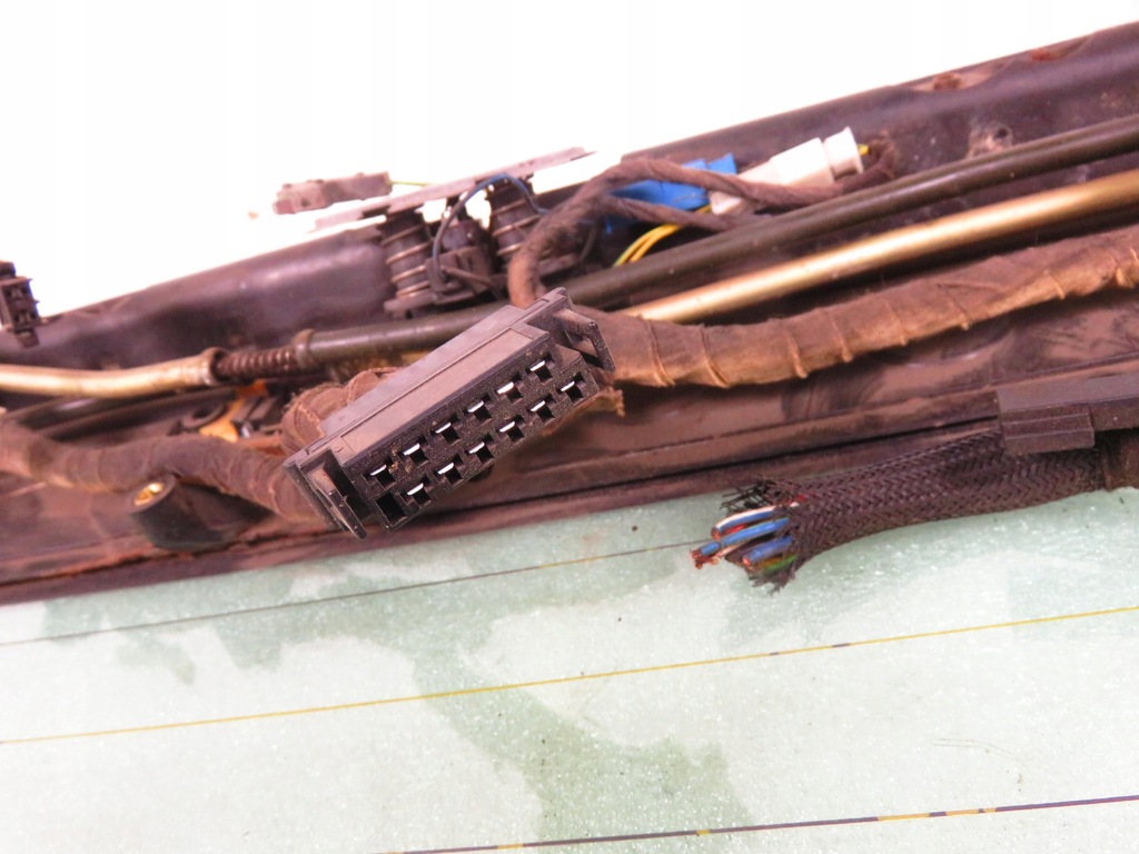 фото №7, Стекло задняя citroen c3 pluriel cabrio