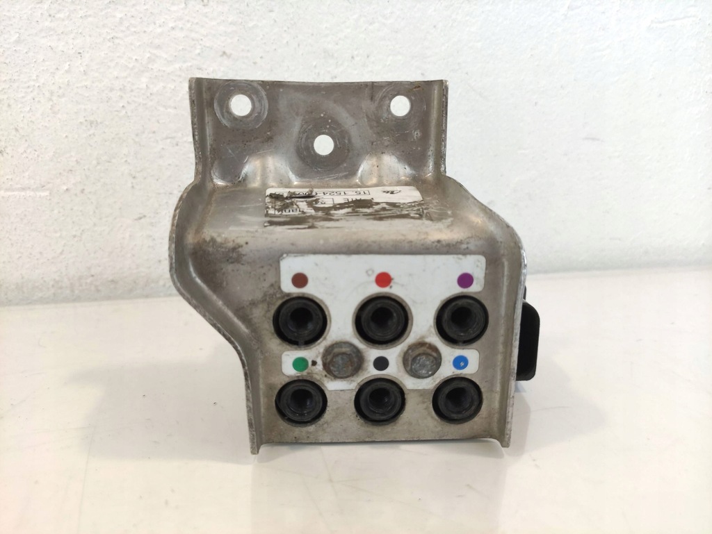 фото №7, Audi a8 d3 розподільник підвіска пневматичний заднього 15152400052