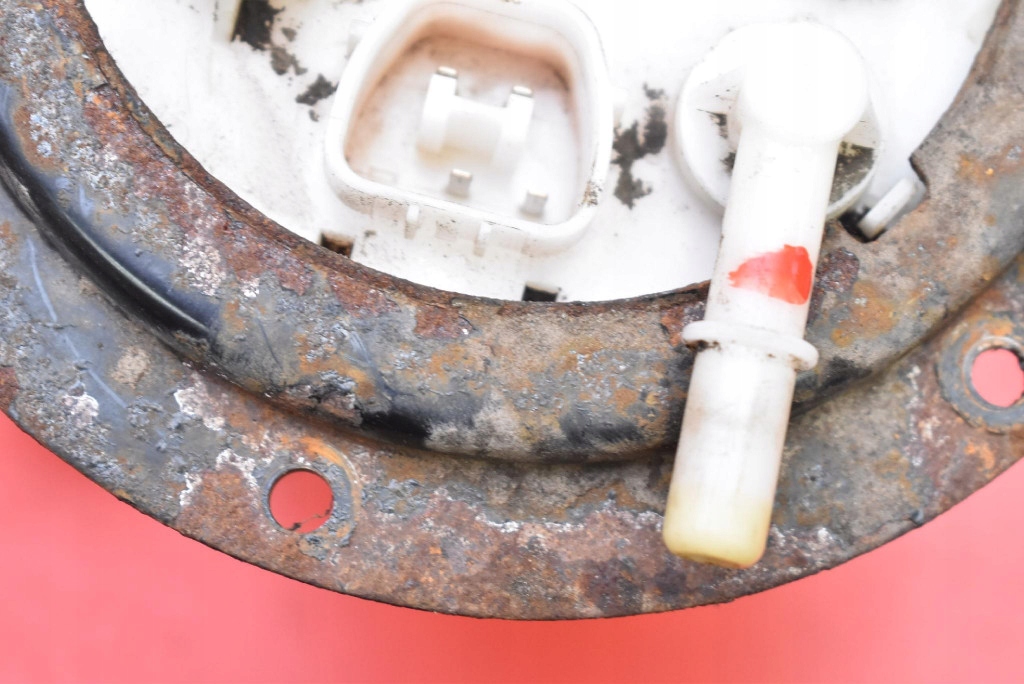 фото №10, Помпа насос топлива mr573235 mitsubishi outlander 1 i 2.0 16v 136 km 4x4