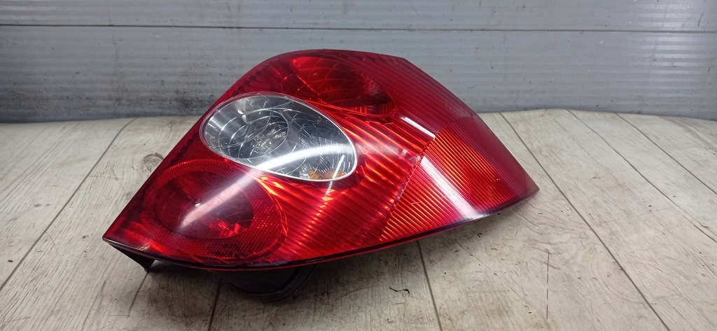 фото №1, Laguna 2 ii лампа правая задняя kombi