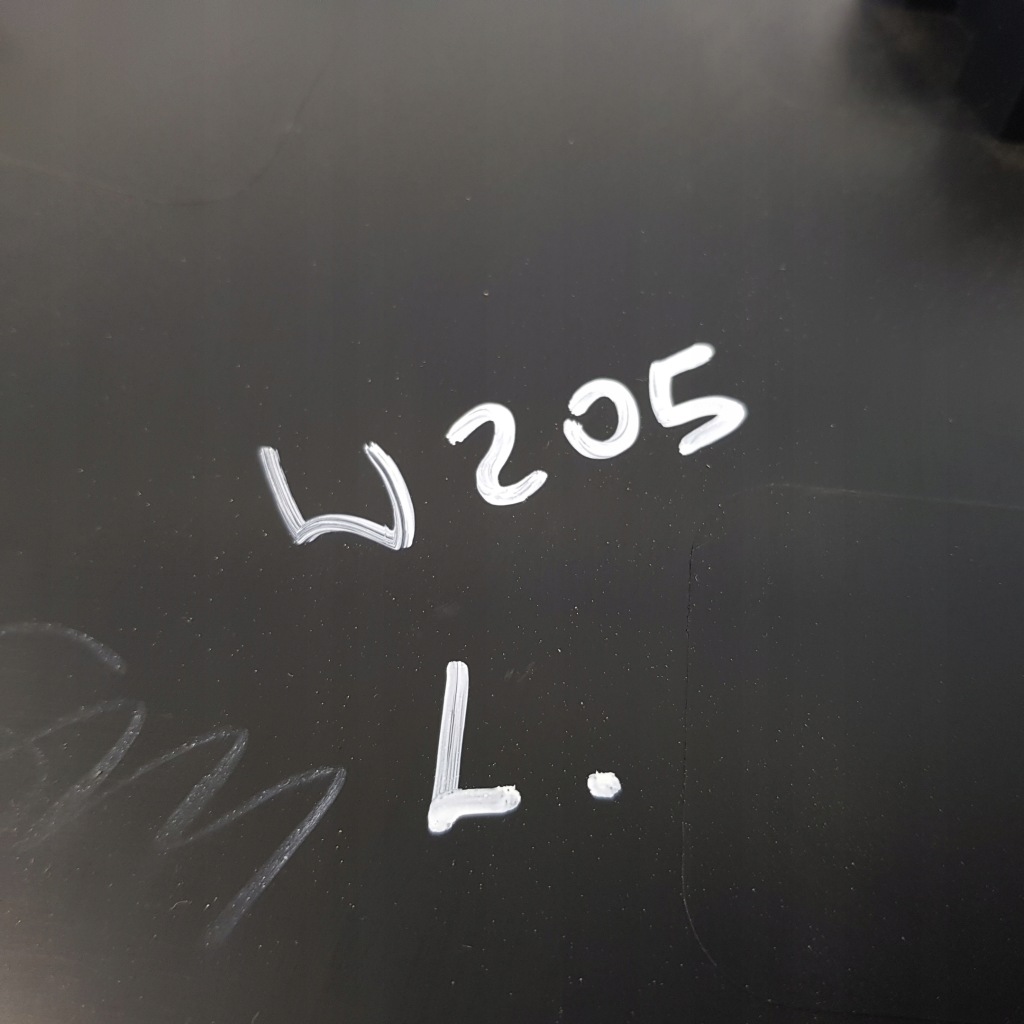 фото №4, Пластик защита стойка левая mercedes w205