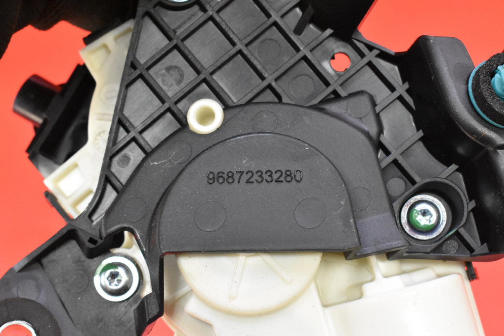 фото №9, Замок доводчик кришки задня багажника 9687233280 opel grandland 1 i 17-21