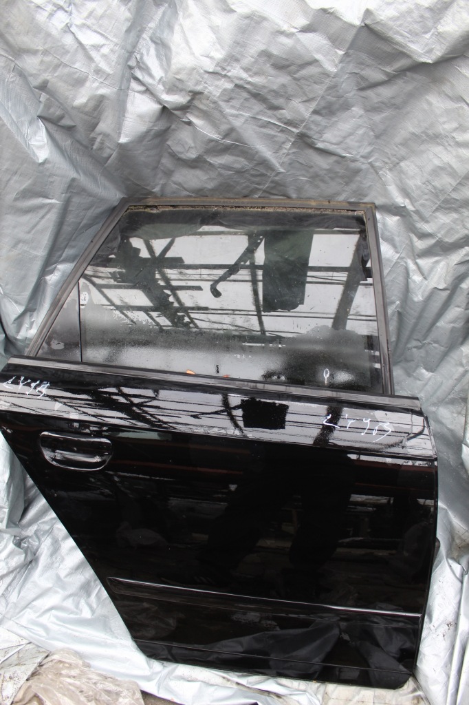 фото №1, Audi a4 b7 двері правий задня ly9b