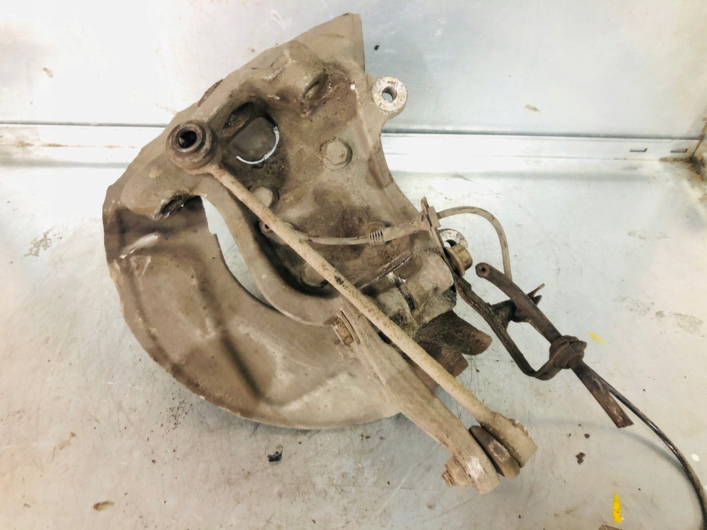 фото №4, Bmw e60 535 m57d30 ступица поворотный кулак левый перед