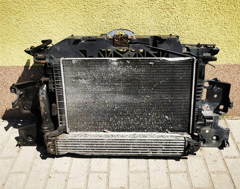 фото №1, Renault scenic iii 1.5 dci pas передний kompletny