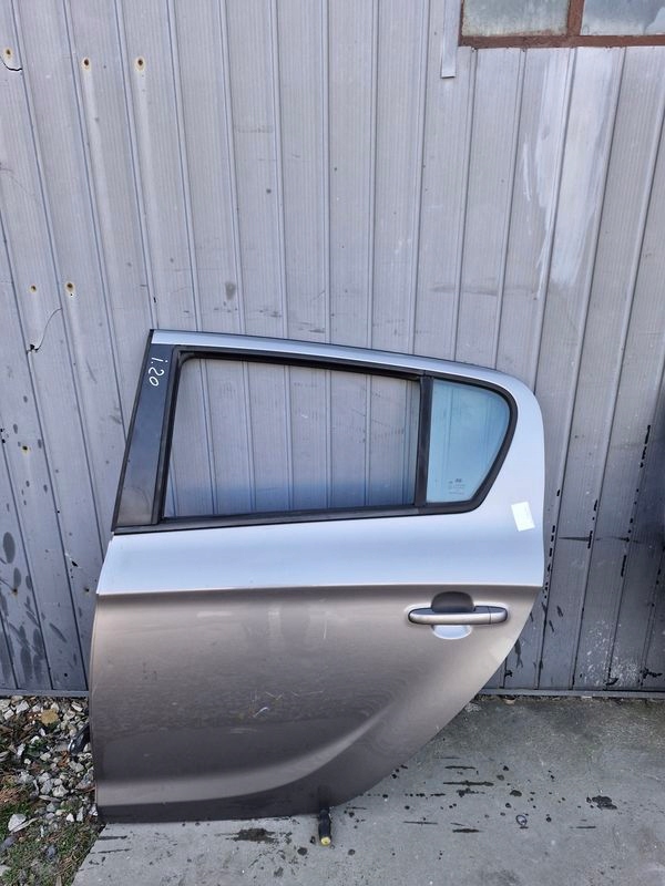 фото №1, Hyundai i20 i 1 hb дверь левый задняя задние левая