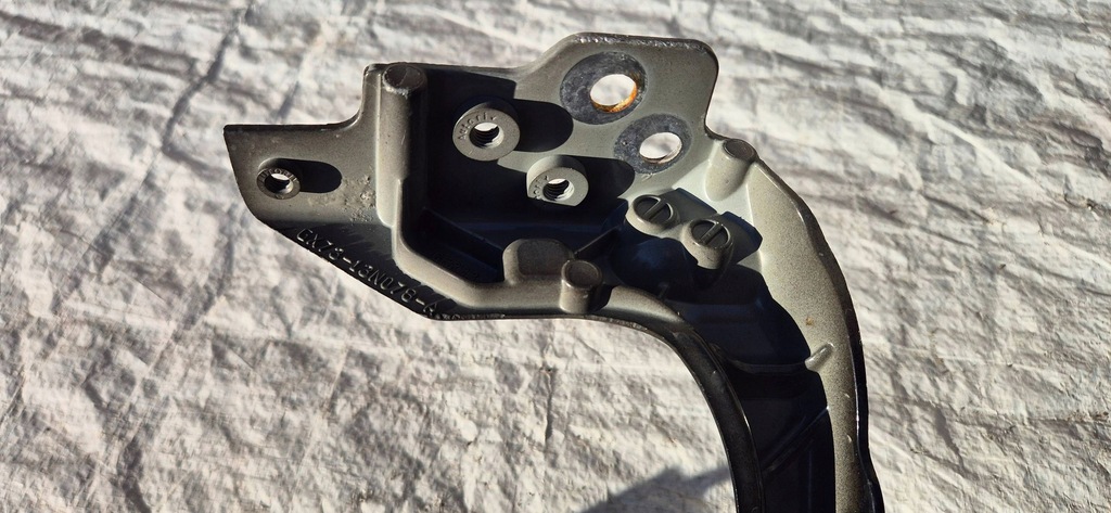 фото №12, Jaguar xe x760 15-19 кронштейн панель фари поперечина правий перед org