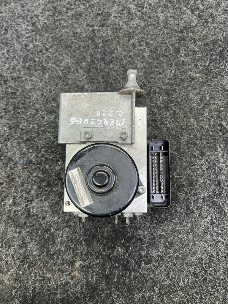 Mercedes w203 2.2 cdi насос abs a2095452932 a0054310712 в Україні