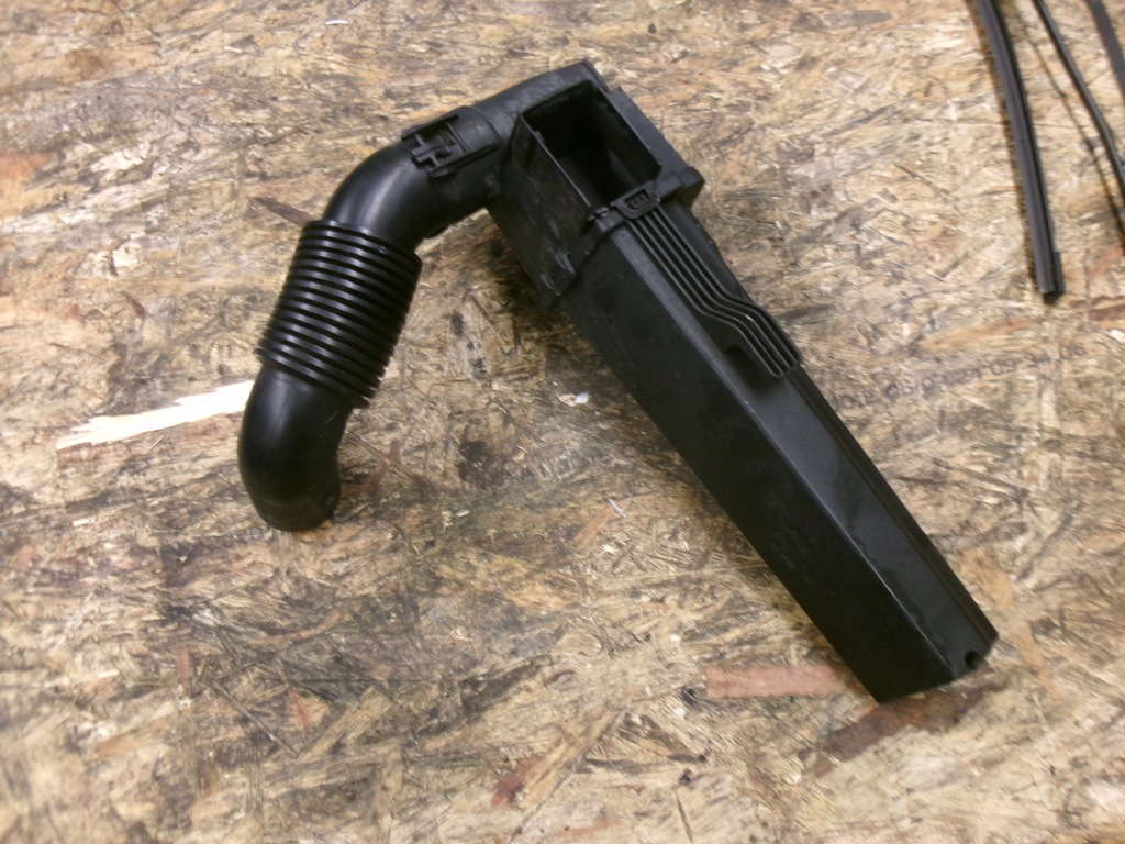 фото №1, Peugeot 2008 i резонатор воздуха 1.2 puretech