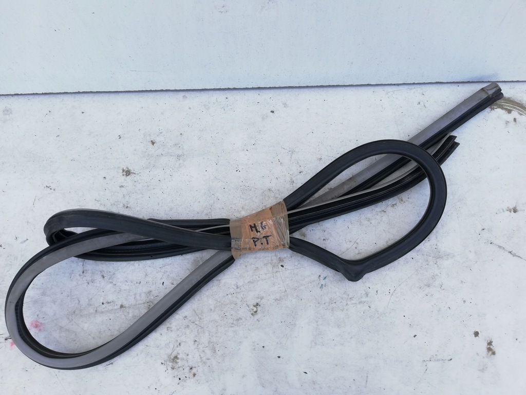 фото №1, Прокладка кузовная mitsubishi grandis правый задняя