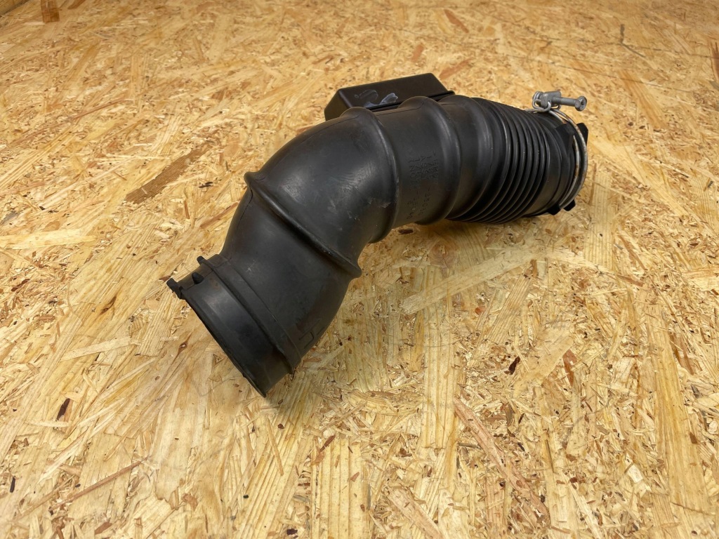 фото №1, Впуск воздухозаборник шланг труба воздуха toyota rav4 v 17893-25070 2018-