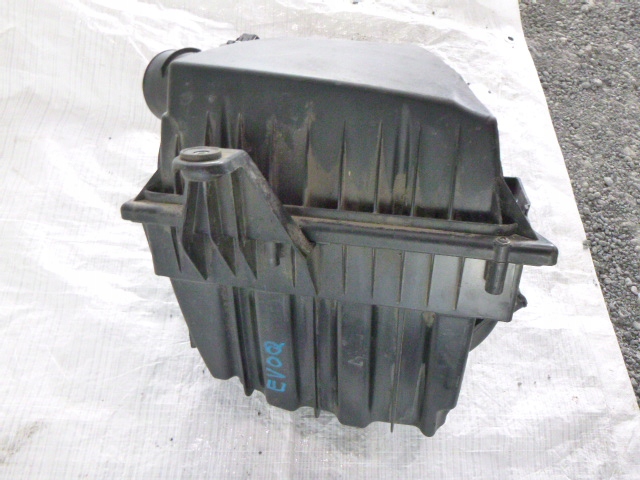 фото №3, Корпус фільтра повітря evoque