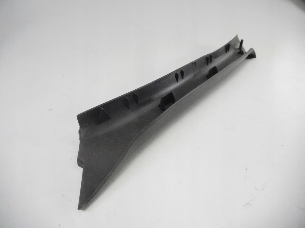 Захист стійка перед правий lancia y оригінальний номер 712213635 Ціна