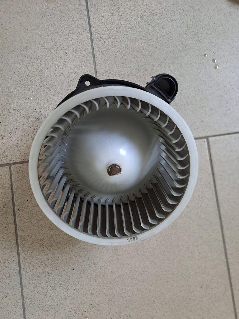 фото №1, Kia ceed ii вентилятор обдув повітродувка f00s3b2474 1.4 b