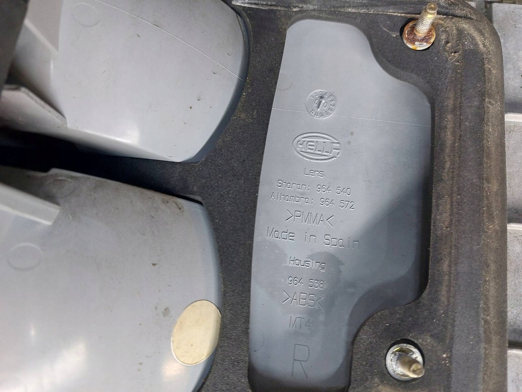 фото №11, Накладка крышки багажника seat alhambra mk1 lift lb7z