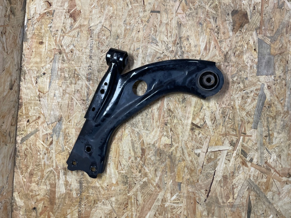 фото №1, Рычаг правый перед citroen opel peugeot 98138522