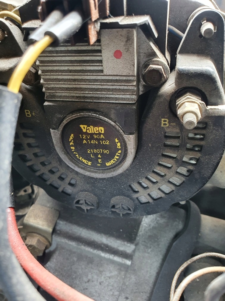 фото №9, Корпус фільтра повітря renault 19 lift 1.7