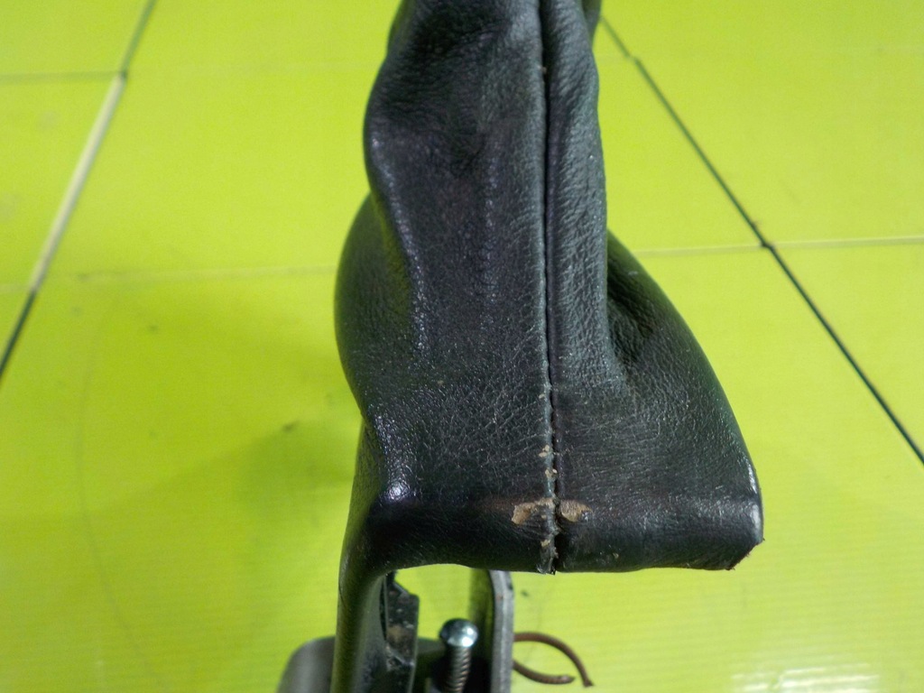 фото №5, Legacy outback iii 04 рычаг тормоза ручного