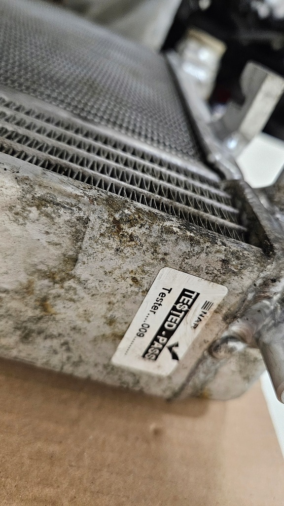 фото №8, Радиатор aston martin dbs vantage 8d33-8w000-ab