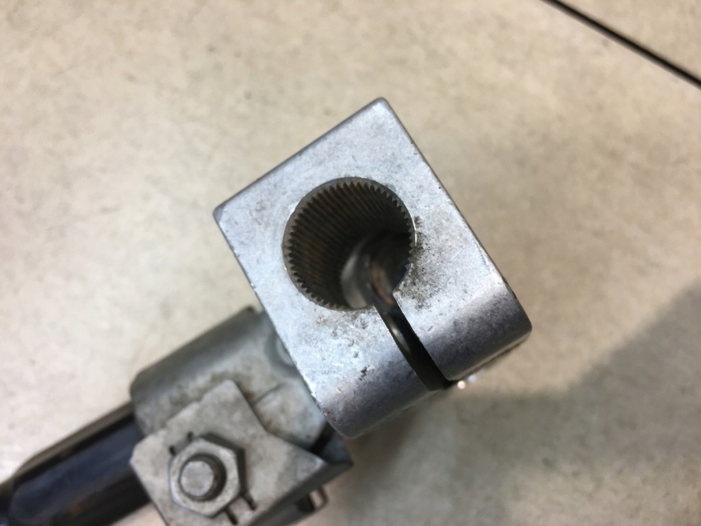 Хрестовина колонки кермового w168 fl a1684626776 Недорого