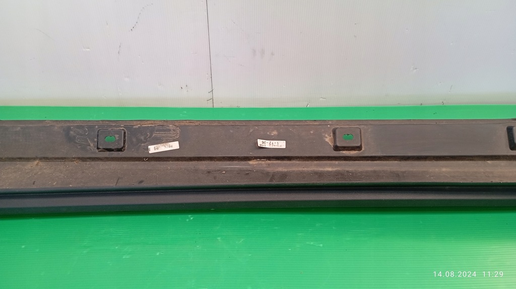 фото №7, Молдинг порог правая сторона mercedes ml w164 a1646900240