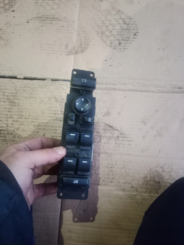 фото №1, Панель вікон лівий перед range rover l322 europa