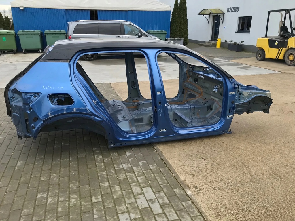 фото №9, Volvo xc40 четверть задняя задняя правая крыло порог блок двигателя средний правый