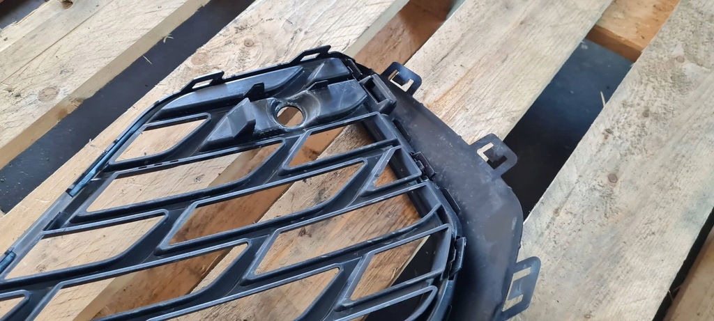 фото №13, S3 8y a3 lift решётка решётка радиатора бампера sline czarna правый перед 8y0807682j