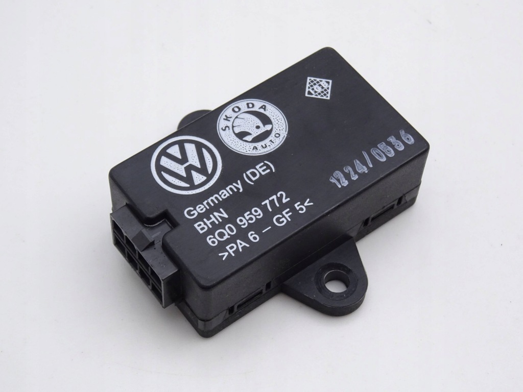 Купити Модуль підігрів сидіння vw caddy 6q0959772 nr511