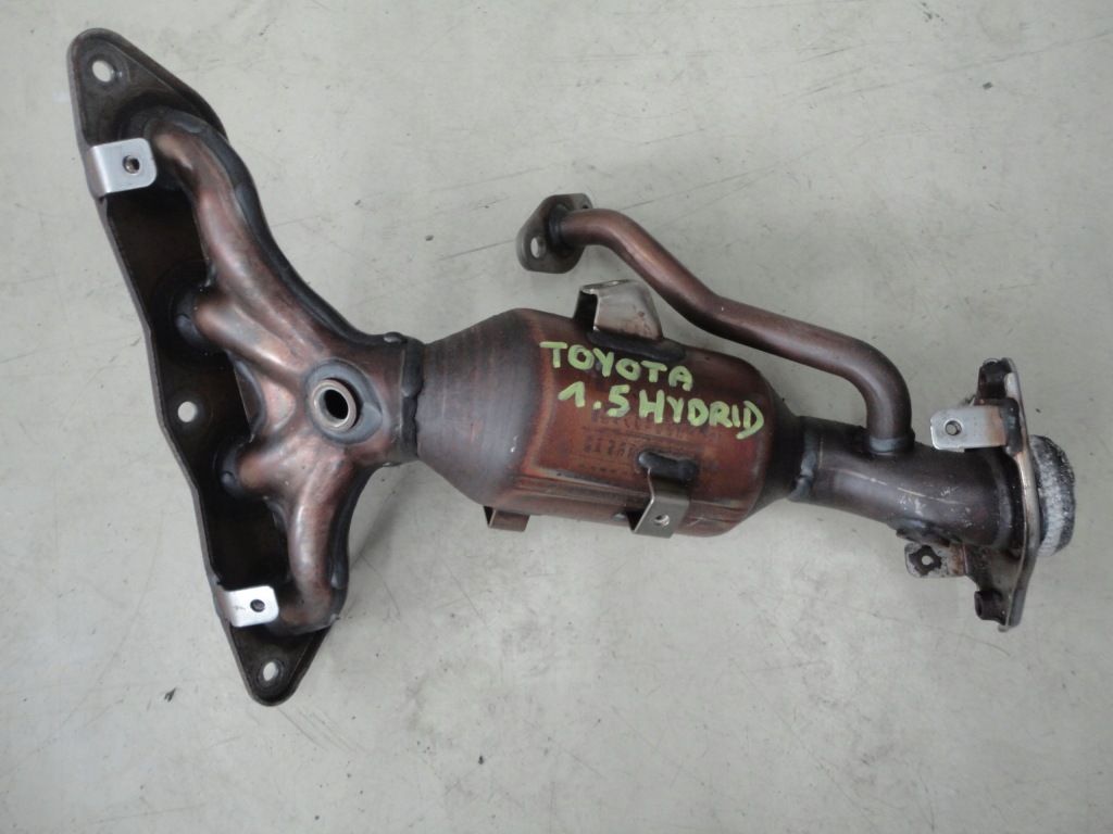 Труба egr toyota yaris 1.5 hybrid Ціна