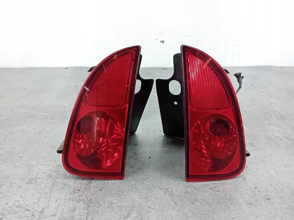 фото №1, Лампи комплект w кришка renault espace iv 8200027154 8200027155