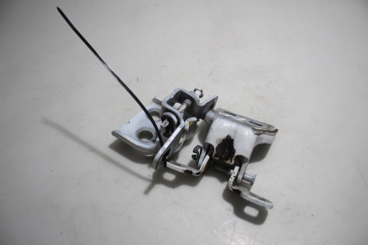 фото №3, Петлі двері правий перед dacia logan iii