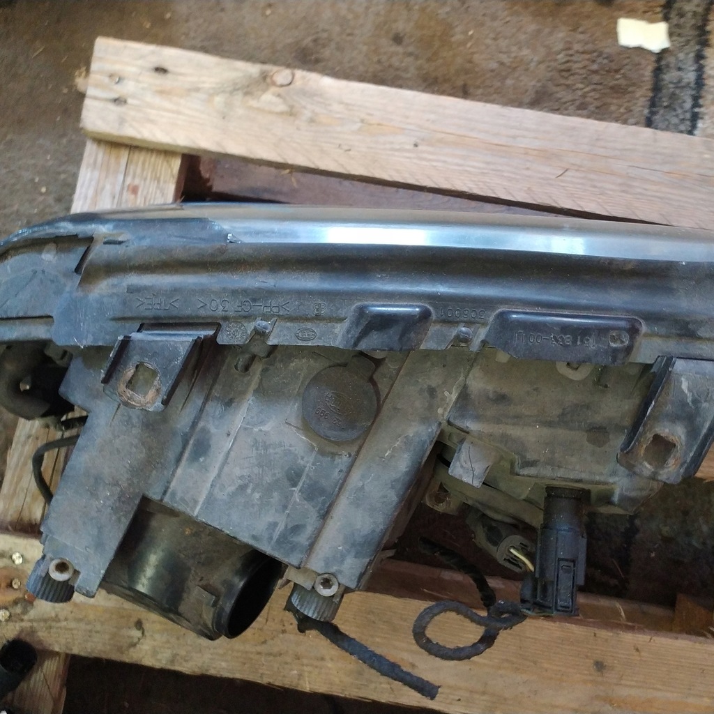 фото №6, Лампа правая lub левая bmw ксенон x5 e53