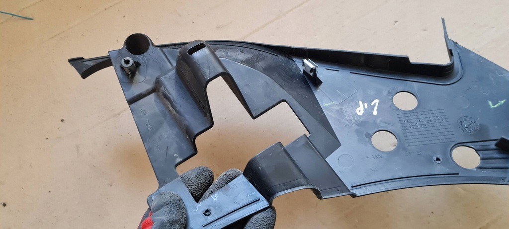 фото №8, A6 c8 4k захист накладка поперечина ліва 4k0805285