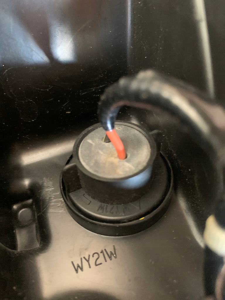 фото №9, Лампа права перед mazda 2 iii lift 2019- 13 pin