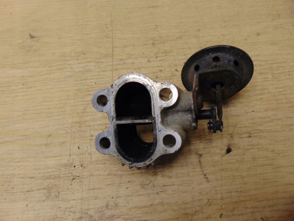 фото №3, Клапан актуатор турбины основание egr toyota rav4 iii 2.2d