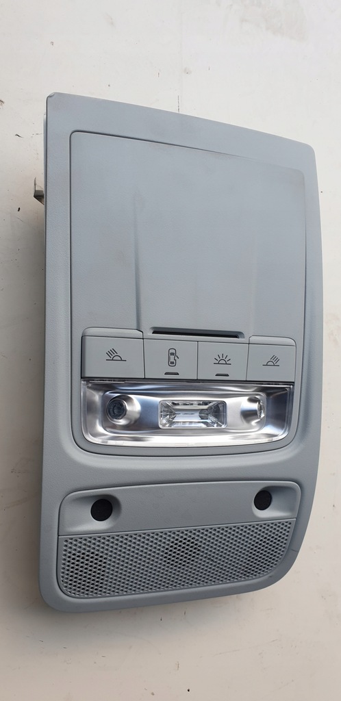 фото №1, Лампа салона audi a1 8x 2009- 8x0947135aj