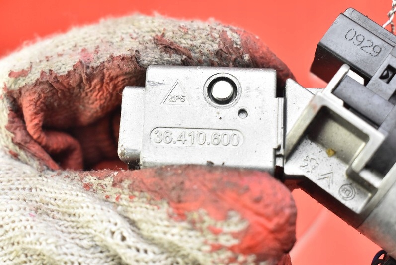 фото №8, Замок зажигания ключ 9663123380 citroen c4 picasso 1 i 1.6 hdi 109 km 06-13