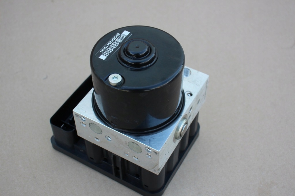 Насос abs dsc bmw e90 e91 e92 e93 e81 e82 e87 e88 6769845 6769844 Недорого