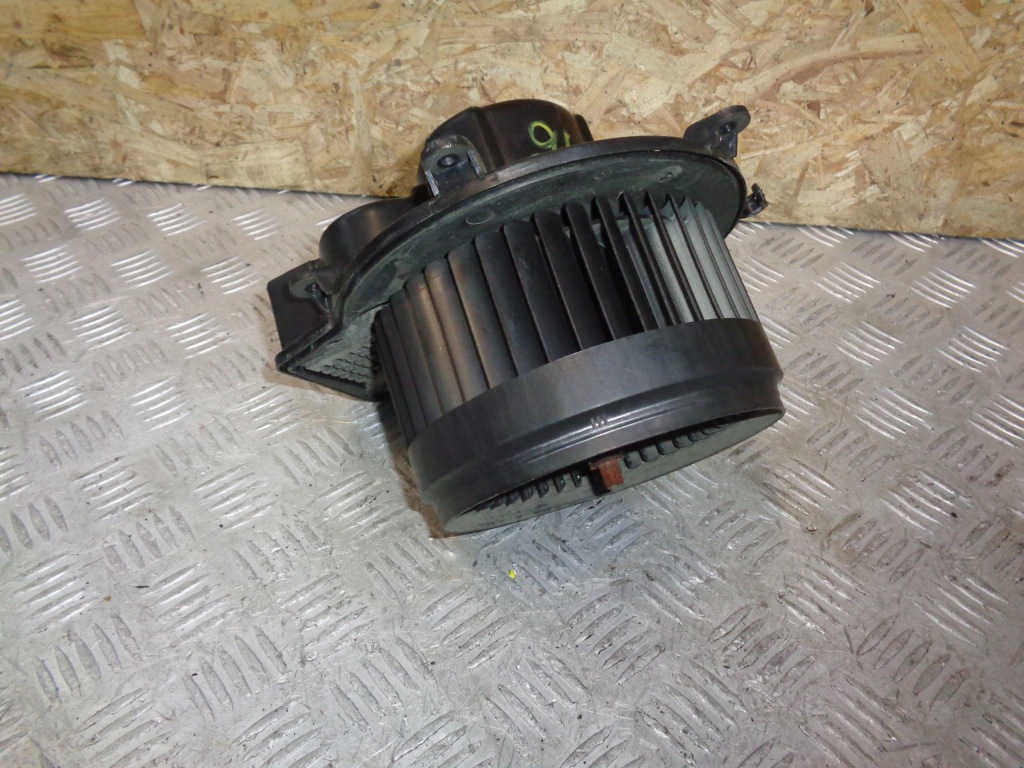 фото №4, Воздуходувка вентилятор mercedes c w203 coupe 00-