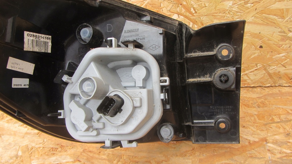 фото №5, Задняя правая лампа renault captur