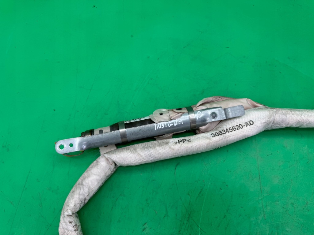 Шторка безопасности воздушная правая боковая подушка безопасности 13222999 opel insignia a 08- hb Доставка