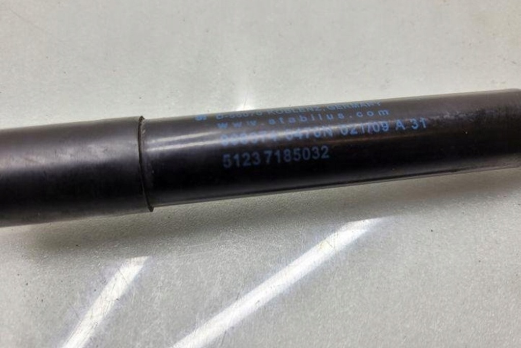 фото №7, Правый привод капот bmw 7 f01, f02 51237185032 3.0l дизель 180kw 2009