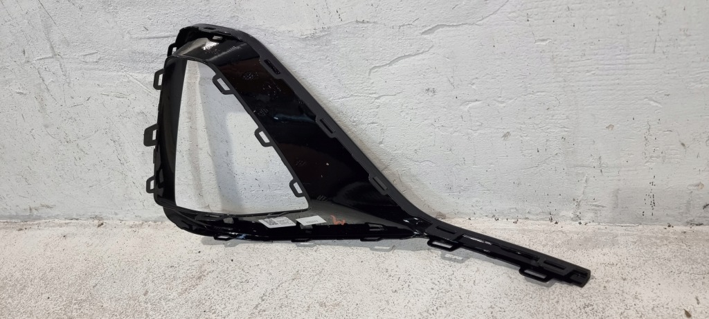 Решётка бампера левый перед audi e-tron 4ke s-line 17-20 Киев