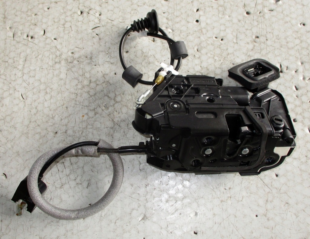 фото №5, Skoda rapid замок дверь левый правый задний передний