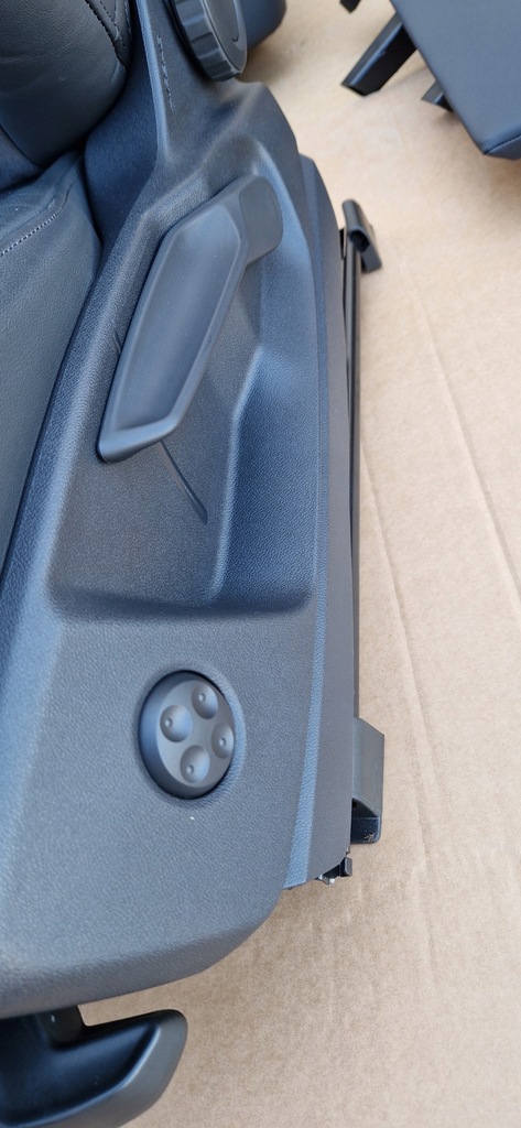 фото №5, Сиденья заднее сиденье audi q5 lift 80a кожа alcantara электрика подогрев jak nowe