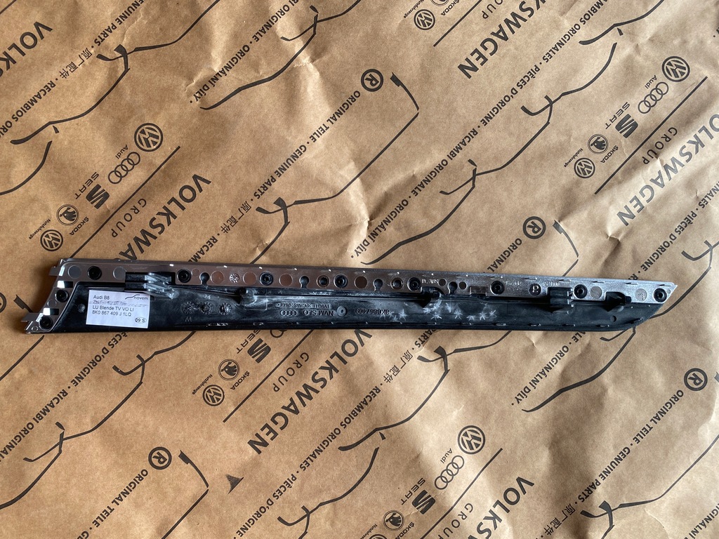 фото №9, Молдинг dekor двері перед лівий piano back audi a4 8b a5 8t 8k0867409j 1lq