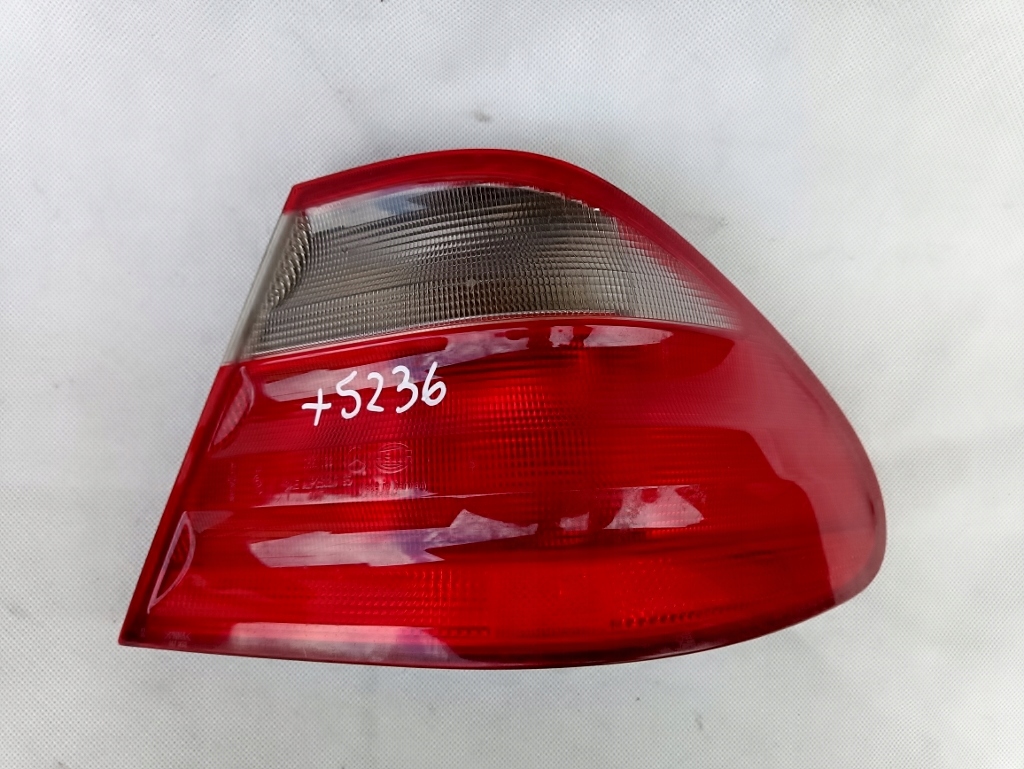 фото №1, Лампа задняя правая mercedes-benz clk c208 97-03