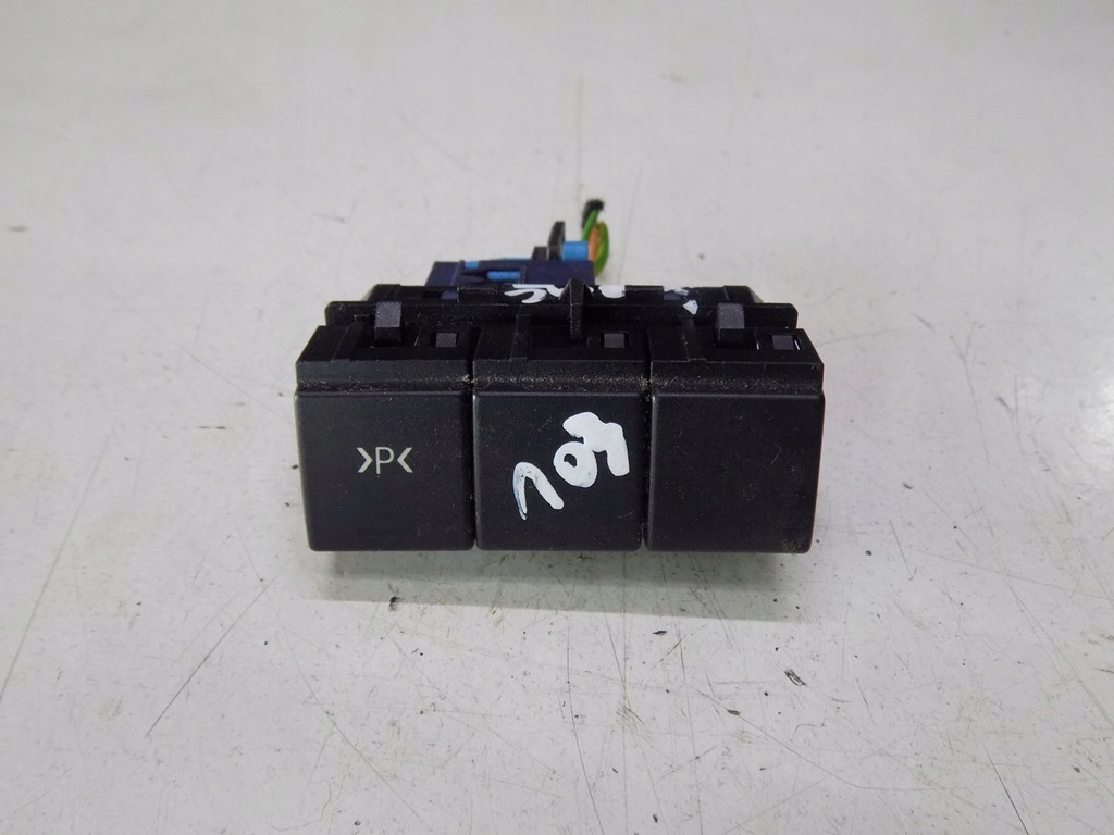 фото №1, Peugeot 5008 i переключатель pdc 96656165xt